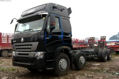中國(guó)重汽 HOWO A7重卡 380馬力 8X4 載貨車(chē)(底盤(pán))(ZZ1317N4667N1H)