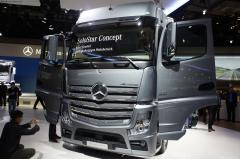奔馳 新Actros重卡 4X2 牽引車(chē)(型號(hào)1851)