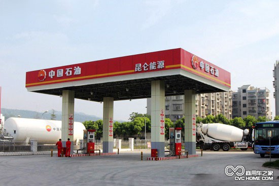 天然氣重型卡車利弊并存 商用車之家