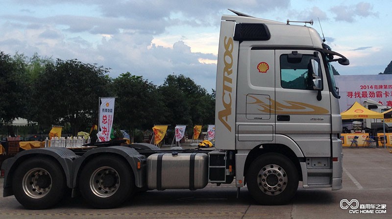 梅賽德斯-奔馳的旗艦產(chǎn)品Actros 2646作為比賽用車 商用車之家