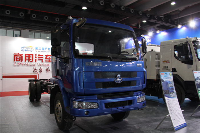 全國(guó)中型卡車挑戰(zhàn)極限的指定車輛