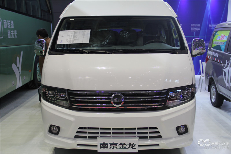 2015上海車展 南京金龍6米客車