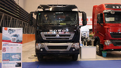2015重慶車展 中國重汽T5G自卸車340馬力