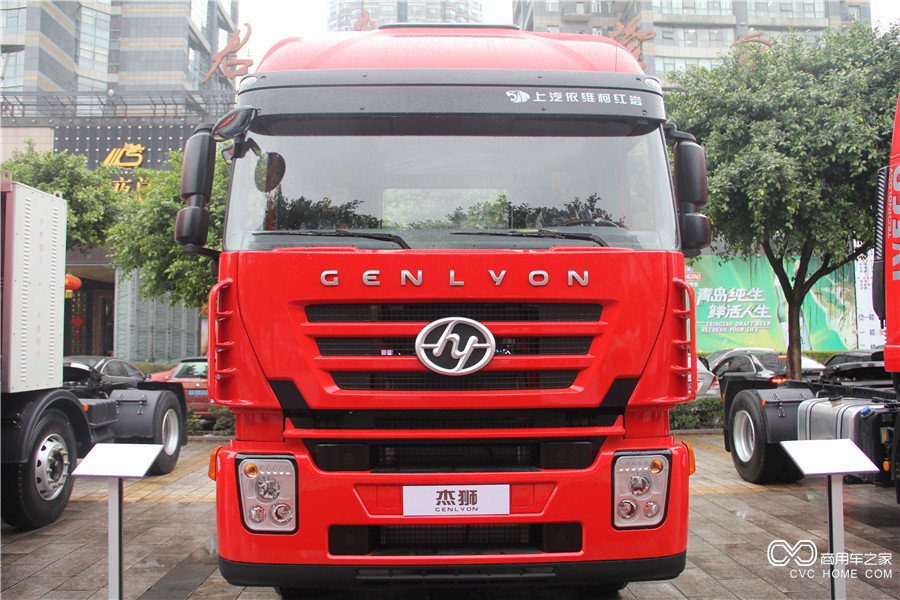 2016上汽依維柯紅巖年會(huì)展車 全新杰獅M100 430牽引車
