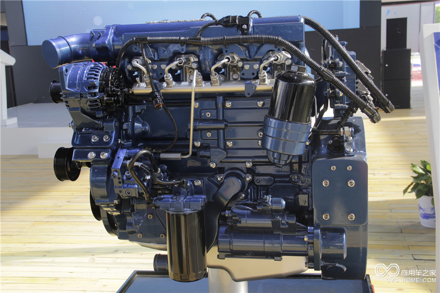2016北京車(chē)展 江淮邁斯福4.8H發(fā)動(dòng)機(jī)