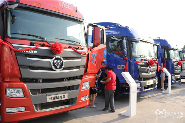 全新一代歐曼GTL超能版?；愤\(yùn)輸車.JPG