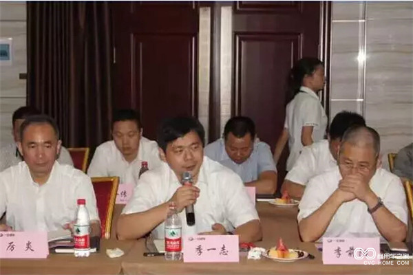 格爾發(fā)重卡-3.jpg