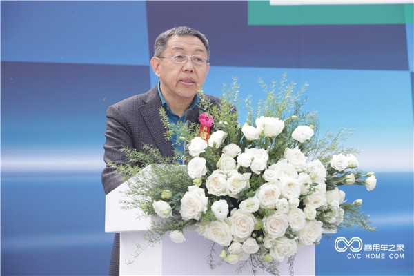 國(guó)家體育總局汽車摩托車運(yùn)動(dòng)管理中心副主任、中國(guó)汽車摩托車運(yùn)動(dòng)聯(lián)合會(huì)副主席萬和平先生講話.JPG