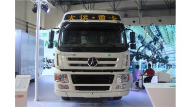 大運(yùn)N8E  6*4純電動牽引重卡