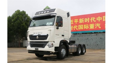 中國(guó)重汽 HOWO T7H重卡 440馬力 6X4危險(xiǎn)品牽引車(chē)(ZZ4257V324HE1B)